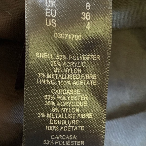 ASOS Cropped Top. Beautiful floral print. Size 4. - Picture 5 of 7